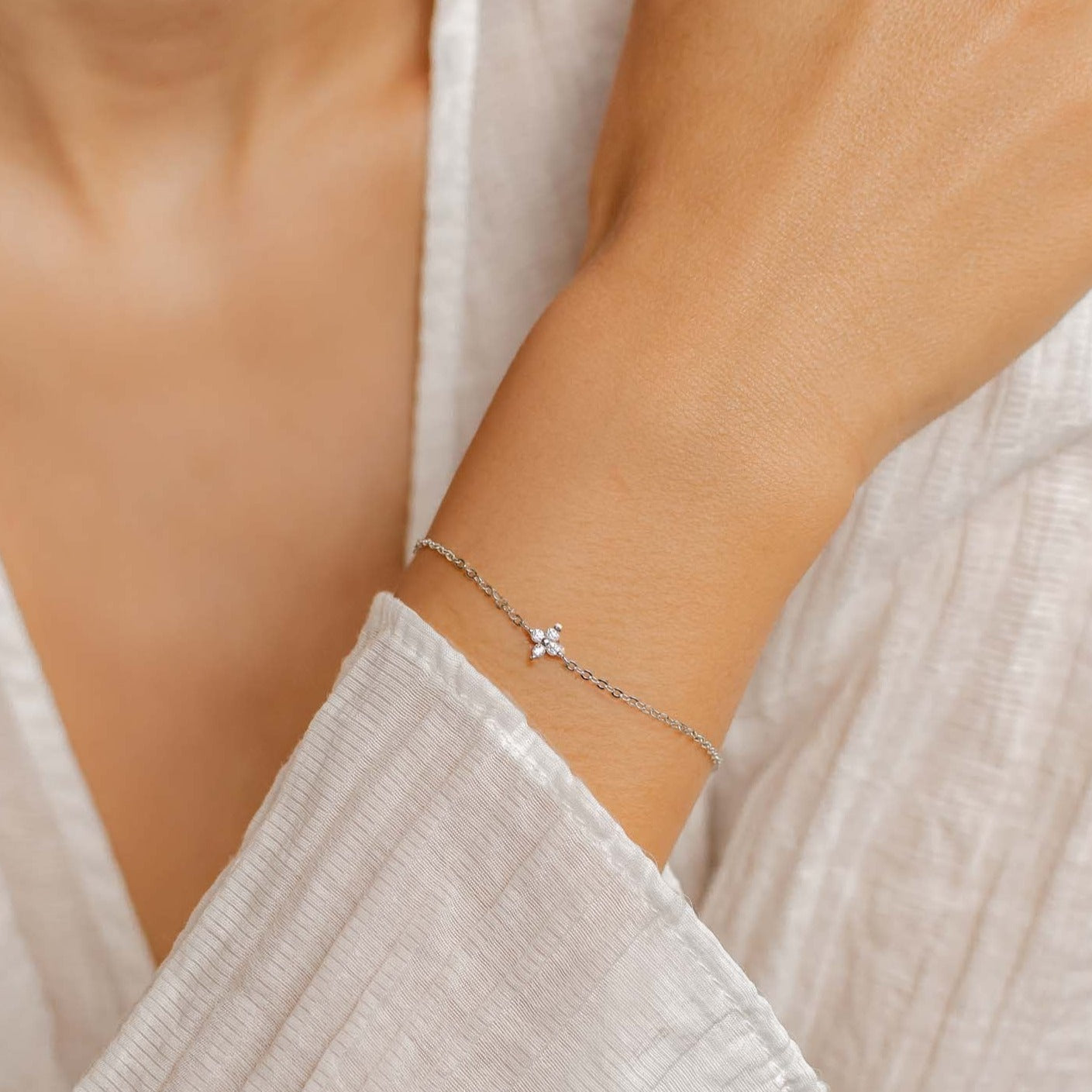Bracelet chaîne pendentif marguerite en argent sterling